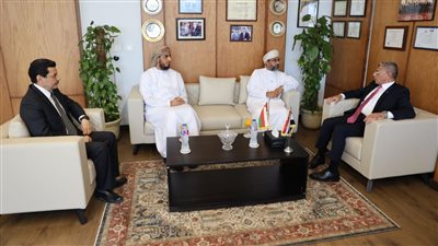 رئيس برنامج الفضاء لـ سلطنة عمان يزور وكالة الفضاء المصرية