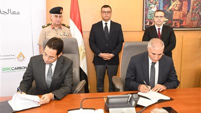 المجتمعات العمرانية توقع عقدا مع شركة زيرو كاربون لتدوير مخلفات البناء والهدم بالمدن الجديدة