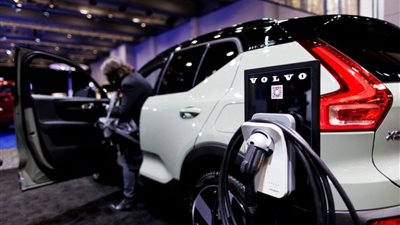 لانخفاض الطلب.. شركة فولفو للسيارات تقلص طموحاتها بشأن الإيرادات