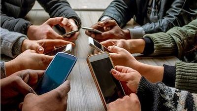 رئيس اتصالات النواب: حجب جميع التطبيقات المخالفة للقانون القائمة على المراهنة خلال الفترة المقبلة