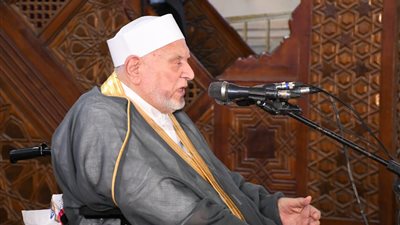  أحمد عمر هاشم: للزواج في الإسلام مكانة سامية وقيمة غالية.. وهو الميثاق الغليظ 