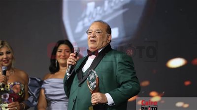 بكاء صلاح عبد الله لحظة تكريمه بحفل دير جيست: ربنا بيقولي إني عملت كتير في حياتي