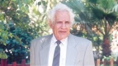 جمعت بين العلم والأدب.. أبرز مؤلفات أحمد مستجير بعد اختياره شخصية الدورة الـ56 من معرض القاهرة الدولي للكتاب