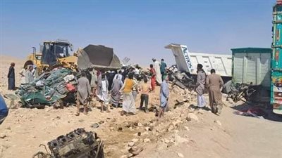 مصرع شخصين وإصابة آخر إثر تصادم سيارتين نقل ثقيل على الطريق الزراعي بأسوان