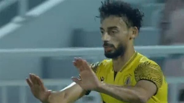 أحمد عبد القادر يحتفل