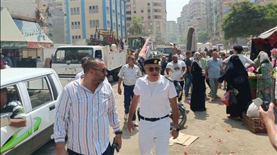 بعد سنوات من التعدي على الطريق العام.. فتح شارع الجمهورية بالهرم عقب رفع الإشغالات