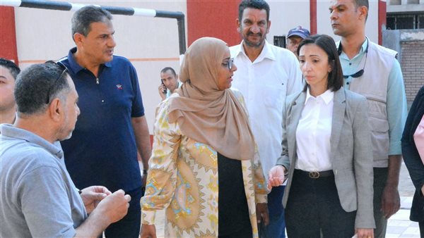 محافظ البحيرة تتفقد