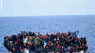 مصرع 6 أشخاص وفقدان العشرات في غرق مركب قرابة سواحل السنغال