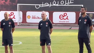 شوبير منتقدًا كولر: إدارة المباريات مش كيميا.. وهناك لوغاريتمات محتاجة إجابات في الأهلي