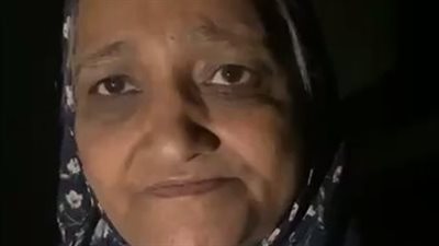 متضررة من انهيار عقار بالزيتون: ملناش مكان نعيش فيه أنا وعيالي وهنبات في الشارع النهاردة| بث مباشر