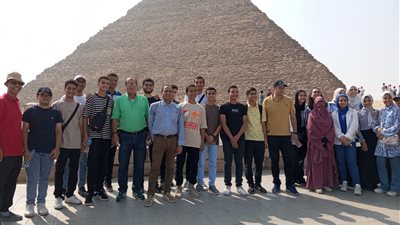 السياحة تنظم رحلة لأوائل الثانوية العامة لزيارة عدد من الأماكن الأثرية| صور 