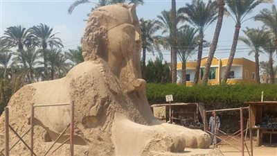 ثاني أكبر تمثال له.. بدء أعمال ترميم تمثال أبو الهول بالحديقة المتحفية بمنطقة آثار ميت رهينة