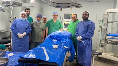 مستشفى المطرية التعليمي يجري جراحة نادرة بفصل التحام الفكين لطفلة حديثة الولادة 