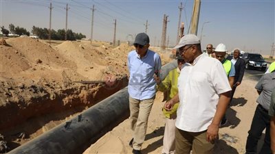 محافظ المنيا يتفقد محطة معالجة مياه الصرف الصحي بالظهير الصحراوي استعدادا لافتتاحها