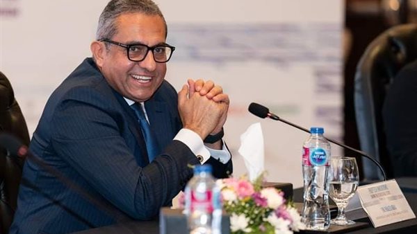 خالد عباس رئيس مجلس