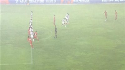 إيقاف مباراة قطر وكوريا الشمالية في تصفيات كأس العالم لسوء الأحوال الجوية| فيديو 