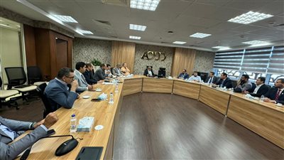 أبرزها رسوم الجراجات.. رئيس شركة العاصمة يلتقي جمعية المطورين ويرحب بدراسة مطالبها