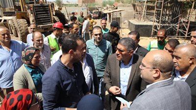 محافظ الجيزة يوجه بفحص حالة عقار بكرداسة للتأكد من حالته الإنشائية 