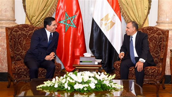 خلال الاجتماع