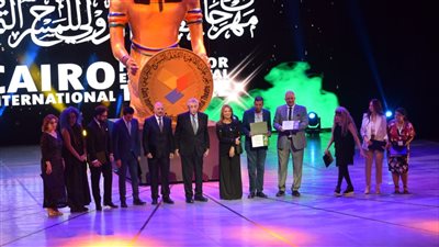 القاهرة للمسرح التجريبي يكرم الراحلين أحمد راتب وعايدة علام