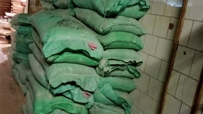 محافظ المنوفية: ضبط 2.5 طن دقيق بلدي مدعم محظور قبل بيعة في السوق السوداء 