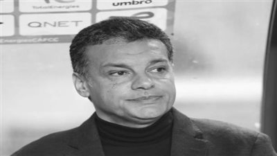 حدادًا على إيهاب جلال.. النادي المصري يطلب من كاف ارتداء شارات سوداء في لقاء الهلال الليبي