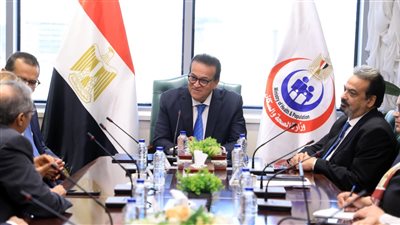 وزير الصحة يستقبل رئيس اتحاد المستشفيات العربية لمناقشة دعم القطاع الصحي