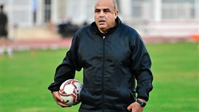 أيمن طاهر يهاجم اتحاد الكرة بسبب حلمي طولان.. وينتقد حسام حسن لهذا السبب