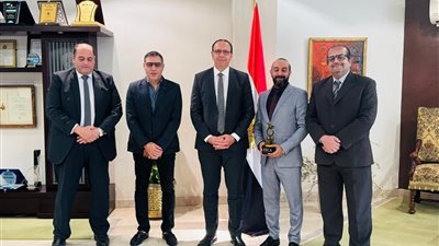 المعارض والمؤتمرات توقع أول اتفاقية لتركيب شاشات رقمية