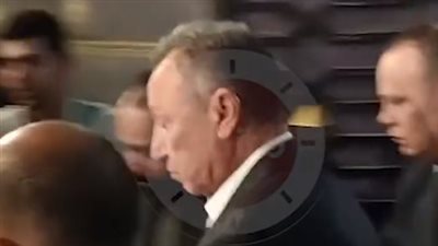 الخطيب وأحمد شوبير وسيد عبد الحفيظ أبرز الحضور في عزاء إيهاب جلال| بث مباشر