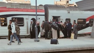  420 جنيهًا لاصطحاب الحيوانات الأليفة.. السكة الحديد تفرض غرامات للمخالفين بالمحطات والقطارات