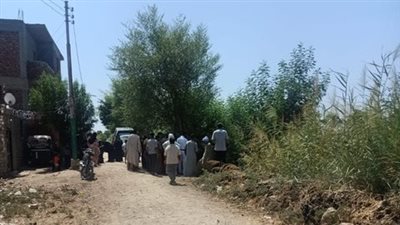 انتشال جثمان صغير غرق في ترعة بالأقصر