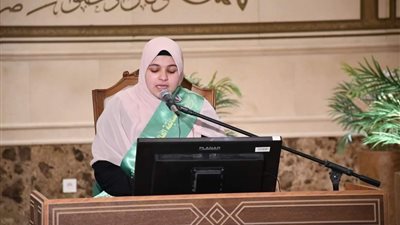 وزير الأوقاف يهنئ الفائزة بالمركز السادس في مسابقة الشيخة فاطمة بنت مبارك الدولية للقرآن الكريم بدبي