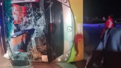 إصابة 46 شخصا في حادث انقلاب أتوبيس سياحي بطريق السويس- القاهرة |بث مباشر 