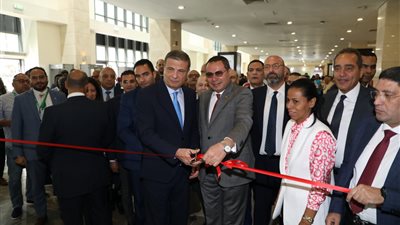 نيابة عن مدبولي.. وزير الزراعة يفتتح الدورة الـ36 لمعرض ومؤتمر صحارى الزراعي الدولي