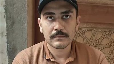كان خارج من المسجد.. شاهد عيان يكشف تفاصيل مقتل شاب يد جاره في حلوان| بث مباشر 