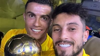 أليكس تيليس عن كريستيانو رونالدو: قال لي تعال للسعودية واستمتع.. وكنا نخشى أكل الحلوى أمامه