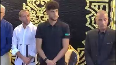 عمر الساعي وأحمد الشيخ يتلقيان واجب العزاء في الراحل إيهاب جلال بالنادي الإسماعيلي| بث مباشر 