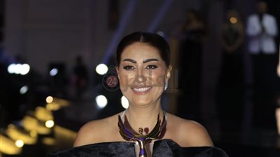 وفاء عامر: أخدت 5 جوائز عن دوري في حق عرب.. وأحمد العوضي شاب زي العسل