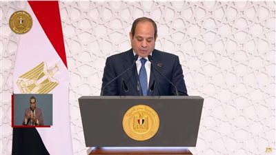 السيسي: مؤسسات الدولة وخاصة الدينية في حاجة لنشر الفكر الوسطي ومواجهة الأفكار المتطرفة 