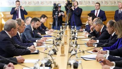 السفارة الروسية بالقاهرة تستعرض تفاصيل لقاء وزيري خارجية البلدين وتعزيز سبل التعاون 