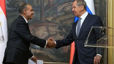 الضبعة والمنطقة الاقتصادية وتوريد الحبوب.. وزيرا خارجية مصر وروسيا يتابعان العمل المشترك 