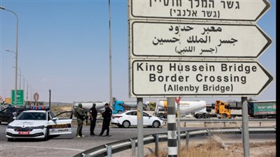 بعد هجوم أمس.. رئيس الأركان الإسرائيلي يأمر بوقف دخول الشاحنات من الأردن إلى غزة
