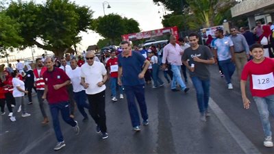 المحافظ يتقدم الصفوف.. ماراثون رياضي بالأقصر لإطلاق مبادرة بداية لتنمية الإنسان
