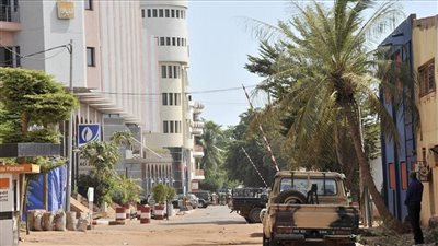 إطلاق نار وانفجارات في العاصمة المالية باماكو