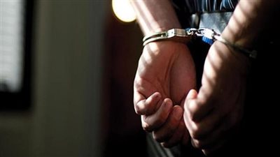 كان شغال عنده.. ضبط عامل تعدى على مالك مزرعة بسبب خلافات بالبحيرة