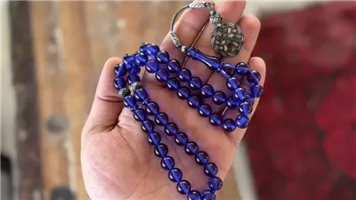 ما الأفضل الاستغفار أم الصلاة على النبي؟.. وهل الجمع بينهما جائز؟