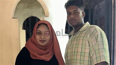طالبة سودانية تستخدم المترو في العمل دليفري بمساعدة أخيها لتعول أسرتها 