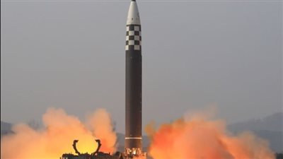 كوريا الشمالية تطلق صاروخًا بالستيًا باتجاه بحر الشرق