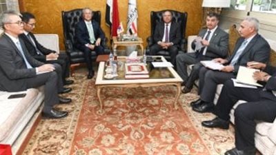 مباحثات مصرية كورية لتعزيز التعاون في مجال توطين صناعة قطارات مترو الأنفاق